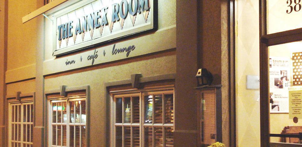 The Annex Room Suites Stratford Exterior photo